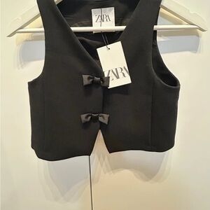 Zara Black Cropped Vest with Decorative Knot
